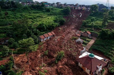 Ini Hasil Temuan Tim Geologi Unpad Di Longsor Sumedang Republika Online