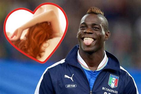 Mario Balotelli Si è Innamorato Proprio Di Lei La Rossa Tutta Curve Più Famosa Ditalia 0 100