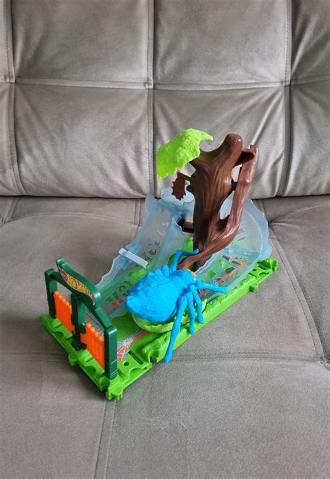 Pista Ataque Da Aranha Hot Wheels Brinquedo Mattel Usado Enjoei
