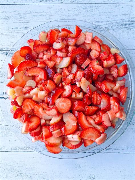 Vegan Strawberry Rhubarb Crisp That Vegan Babe