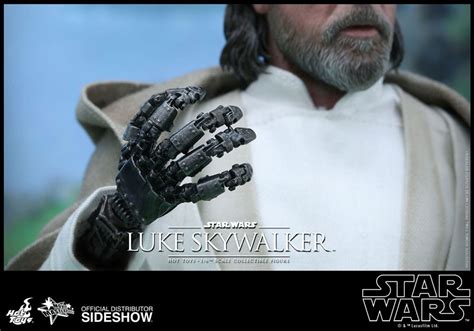 Hot Toys Unveils The Force Awakens Luke Skywalker Action Figure