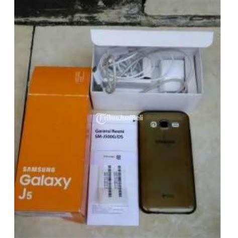 Samsung Galaxy J5 Warna Putih Ram 2gb Lengkap Fullset Mulus No Minus Di