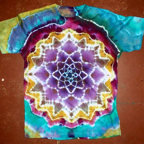 Folding Tie Dye Tapestry Patterns Tapestry Ideas 2020