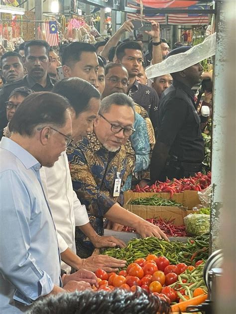 Mendag Zulhas Dampingi Jokowi Dan Pm Malaysia Blusukan Di Pasar Chow