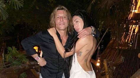 Aseguran Que Claudio Caniggia Y Sof A Bonelli Se Separaron Borr