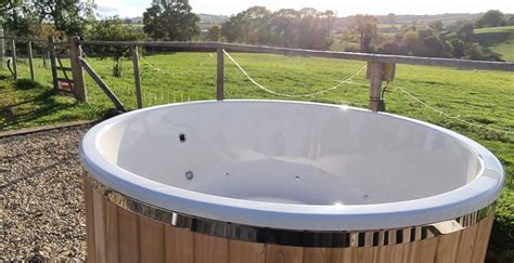 Circular Style Wood Fired Hot Tub Seats 6 Wychwood Hot Tubs