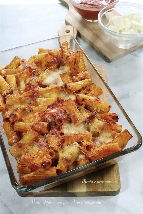 Pasta Al Forno Con Pomodoro E Mozzarella