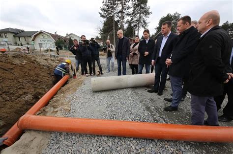 Mirovi I Vu Evi Obi Li Radove Na Izgradnji Kru Nog Toka U Sremskoj