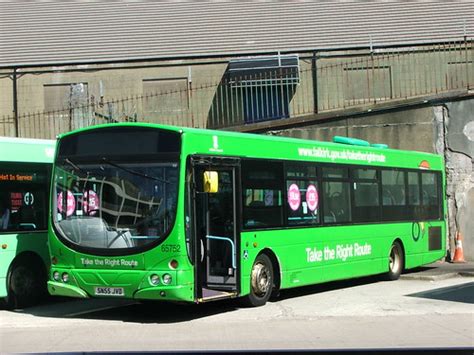 First Midland Bluebird Sn55 Jvd 65752 Falkirk Bus Statio Flickr