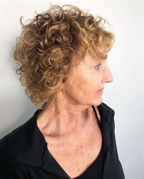 26 Edgy Haircuts For Older Women With A Zest For Life Biehl Barturponat