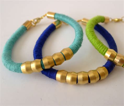 DIY Crafts Jewellery Bracelets Using Recycled Pop-Tops