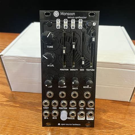 Momo Modular Monsoon Clouds Clone Reverb