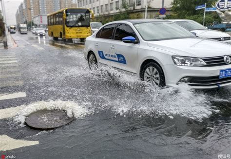 长春暴雨过后内涝严重 众多私家车被淹 搜狐大视野 搜狐新闻