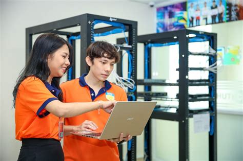 Công nghệ thông tin tiếp tục hot trend trong xu hướng chọn ngành
