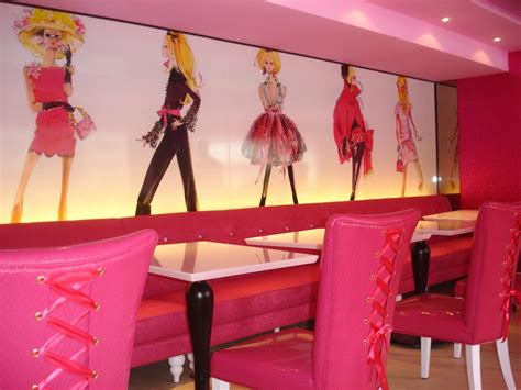 There's A Barbie Cafe! But It's More For Nostalgic Moms Than Their Pink ...