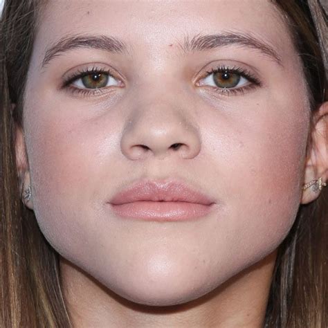 Sofia Richie Makeup Nude Eyeshadow Peach Lipstick Steal Her Style