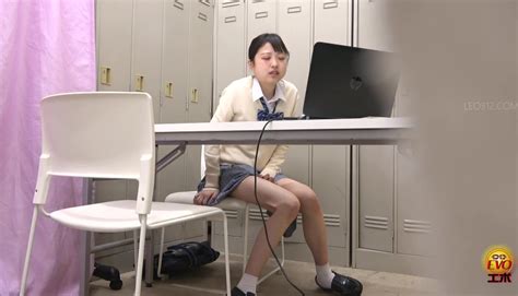 EE 752 絶望的な面接の日 Day Of Interview With Pissing Despair Part 4 Trash Porn