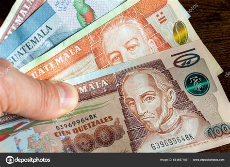 Currency Guatemala Various Banknotes Held Hand Foto Editorial De