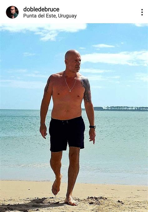 Bruce Willis Hot