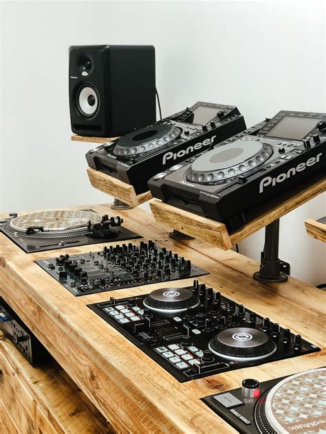 Reclaimed Rustic Wooden Dj Booth — Outhouse Dj Booth Dj Table Home