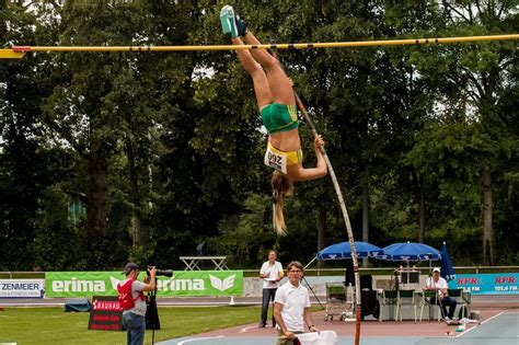 What is Pole Vaulting? – The Rules