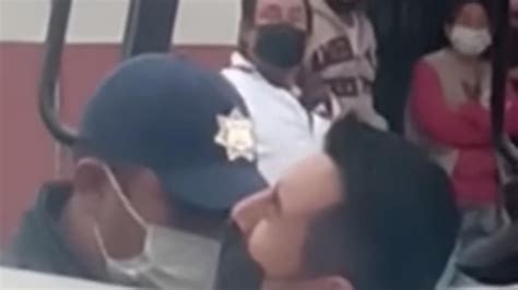 Video Por Pasarse Semáforo Policía De Pachuca Somete Con Uso De La