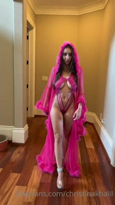 免费观看Christina Khalil See Through Pink Lingerie Video Leaked