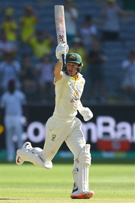 Marnus Labuschagne runs through for his century | ESPNcricinfo.com