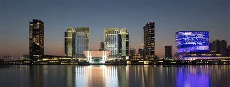 Four Seasons Hotel Abu Dhabi - Dining & Nightlife Middle East