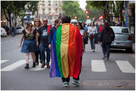 XXII Marcha del Orgullo Gay organizada por la Federación Argentina LGBT Lesbianas Gays