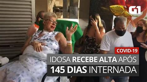 V Deo V Deo Idosa Recebe Alta Ap S Dias Internada Por Conta Da