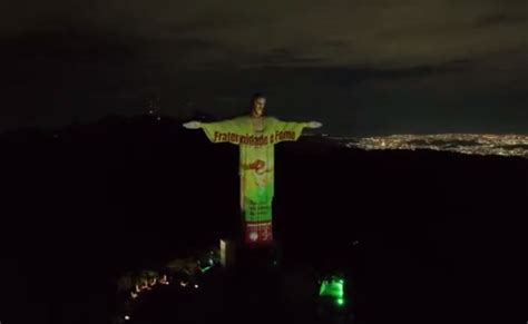 Monumento Cristo Redentor recebe projeção especial do cartaz da