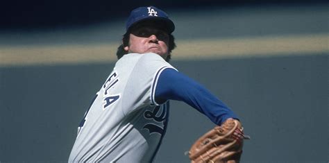 Dodgers Icon Fernando Valenzuela Has Passed Away Bleacher Nation