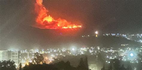 Alerta En Mendoza Por Un Incendio Forestal Agravado Por El Viento Zonda