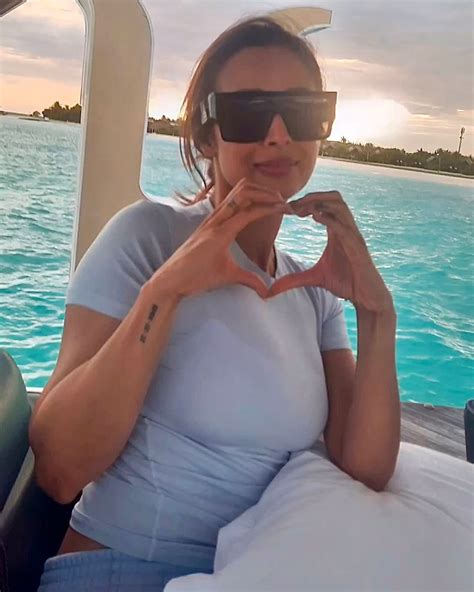 Malaika Arora New Sizzling Photos In Bikini Gone Viral On Instagram