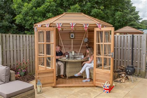 Chatsworth 6x8 Plus Summerhouse Cedar Slatted Roof 81 X 63