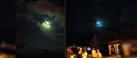 Meteorito Ilumina El Cielo De Azul Y Verde En Turqu A El Blog