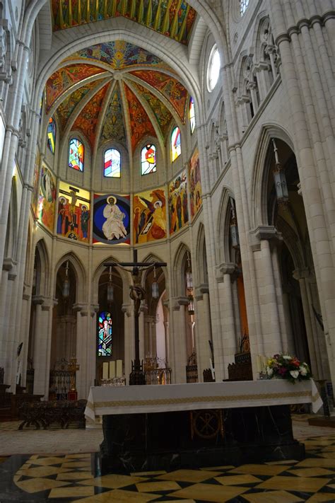 Lugares Y Rincones De Europa La Santa Iglesia Catedral Metropolitana