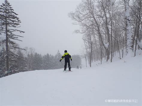 滑雪教練帶你玩tomamu星野渡假村！滑雪場攻略，新手、親子友善、高手滑粉雪衝樹林！ 娜塔蝦的滑雪食旅手記