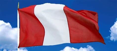 The History of the Peruvian National Flag - LimaEasy