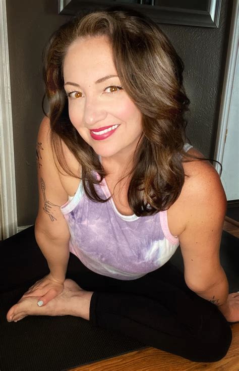 Discover More Like Cougars And Milfs Sfw Does This Y O Milf Still Have It And Related