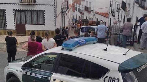 Fallece un pintor en un accidente laboral en Calera de León El