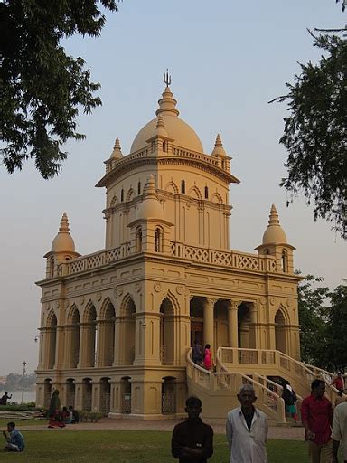 Belur Math Kolkata | Timings, Location, Aarti, Bhog, Images full ...