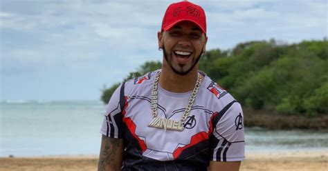 Anuel AA anuncia el lanzamiento de su álbum "Emmanuel", que contará con Enrique Iglesias y Bad Bunny