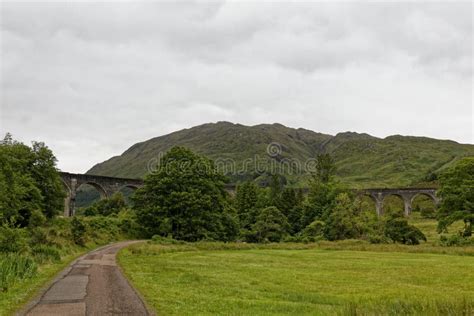 Glenfinnan Viaduct - Scotland Stock Image - Image of cloud, arch: 155156039