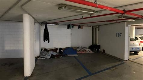 Dormitorio Al Park Appiani Chiude Un Intero Piano Per Lavori Di