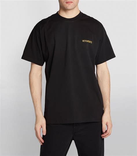 VETEMENTS Logo T-Shirt | Harrods JP