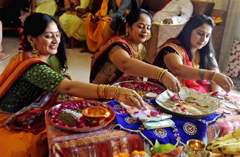 Dhanteras 2019 When Is Dhantrayodashi Shubh Muhurat Time And Significance