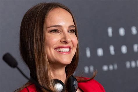 Natalie Portman Updates On Twitter Natalie Portman Natalie Celebs