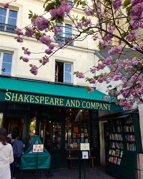 La Cuisine Paris English Language Bookshops That You Must Visit On